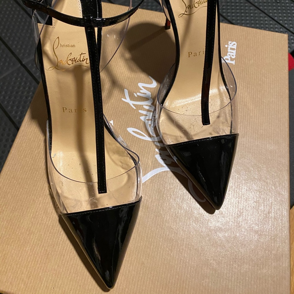 Louboutin 38.5 Nosy
